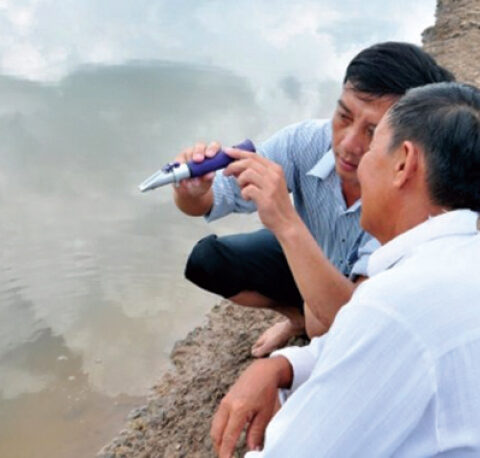 kiểm soát độ mặn ao tôm